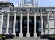 Saldi Isra dan Arief Hidayat Dilaporkan ke MKMK Terkait Dugaan Pelanggaran Etik