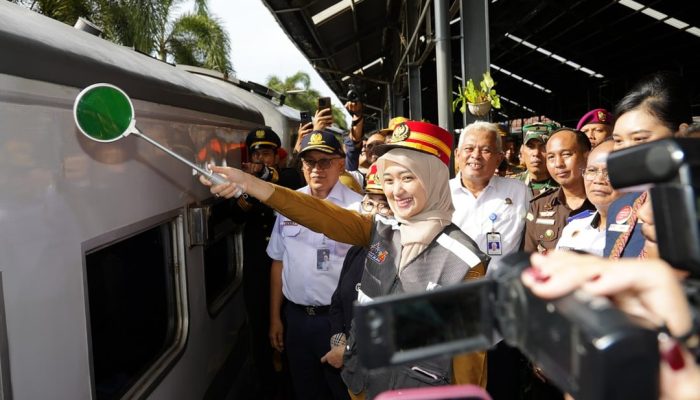 Wakil Gubernur Lampung Lepas 1.616 Peserta Mudik Gratis, Manfaatkan Layanan Kereta Api untuk Perjalanan Aman dan Nyaman